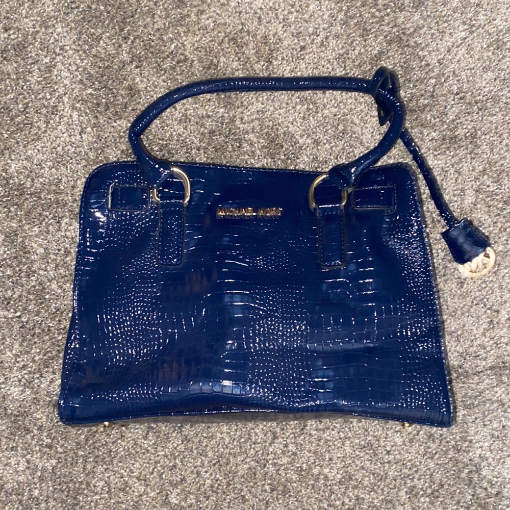 Micheal Kors Blue Leather Purse 💙